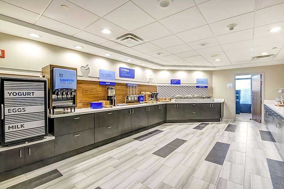 Holiday Inn Express And Suites Longview North By IHG