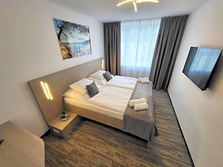 Deluxe Double or Twin Room with Balcony