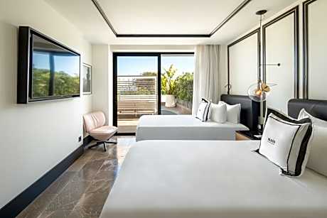 Deluxe Double Room with Terrace