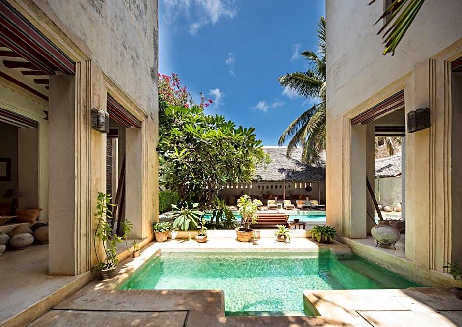 LAMU HOUSE