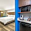 Holiday Inn Express and Suites Lake Havasu London Bridge By IHG