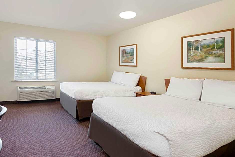 WoodSpring Suites Tyler Rose Garden