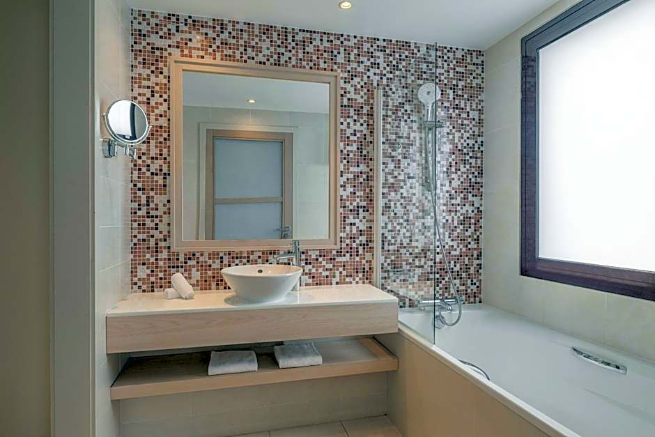 Hotel Évian-les-Bains by Leonardo Hotels