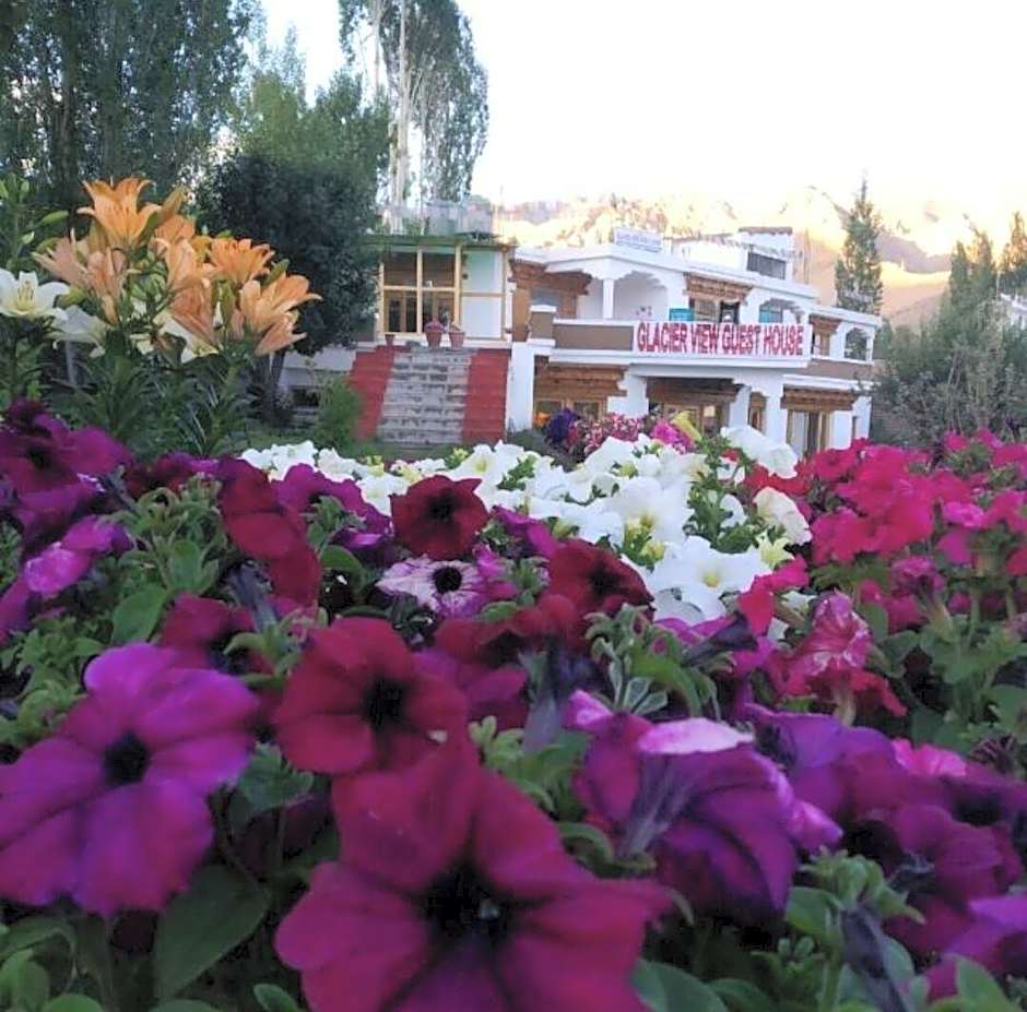 Glacier View Guest House