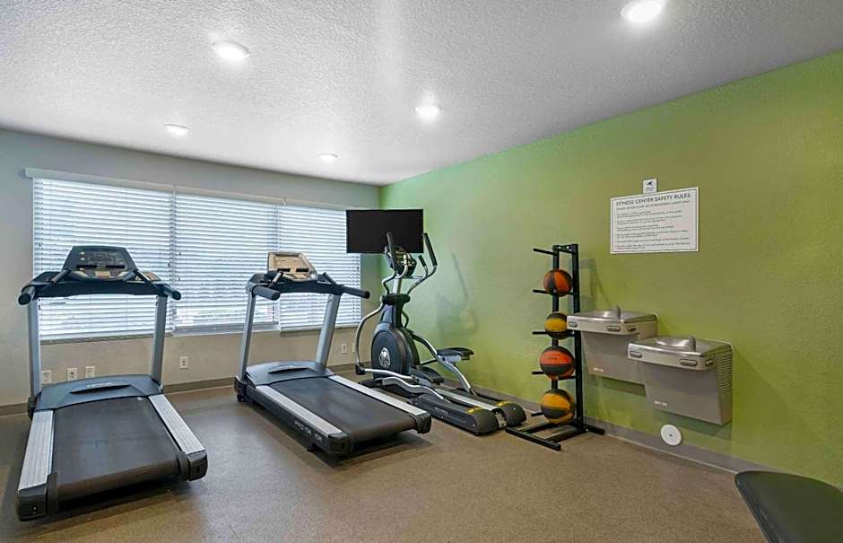 Extended Stay America Select Suites - Tampa - Northeast