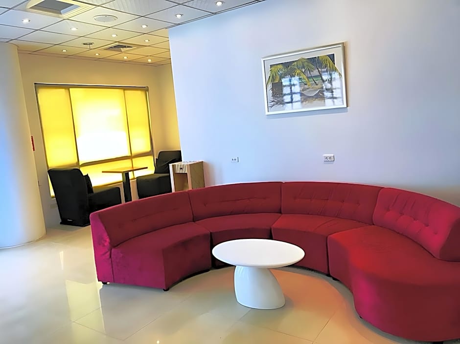 OHYA Boutique Motel-Shin-Ying Branch