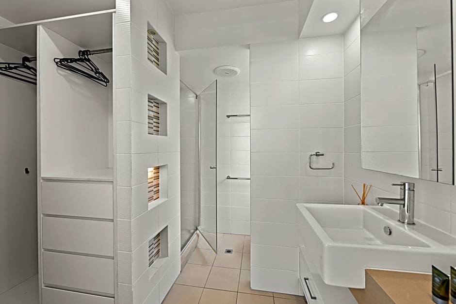 La Mer Sunshine Beachfront