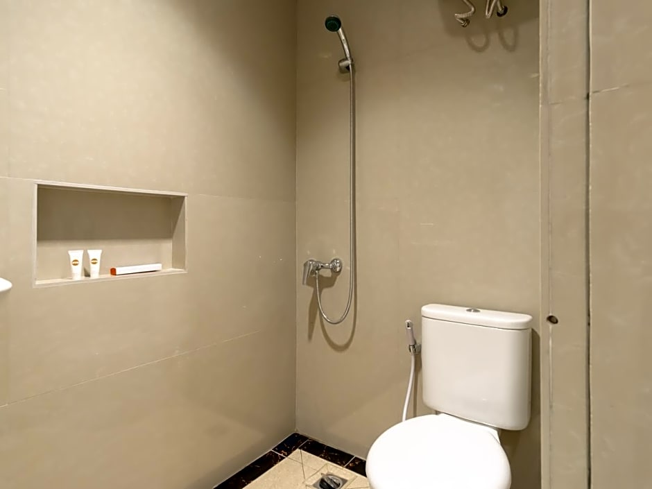 Capital O 1585 Ring Road Residence