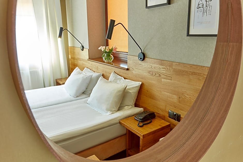 Photo 1 of 18 of Standard 1 Double Bed or 2 Beds