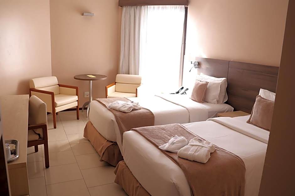 Photo 1 of 5 of Executive 2 Beds