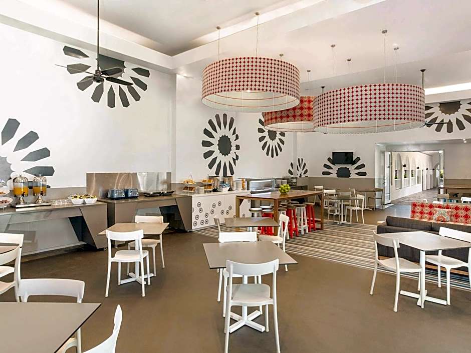 Mantra PortSea Port Douglas