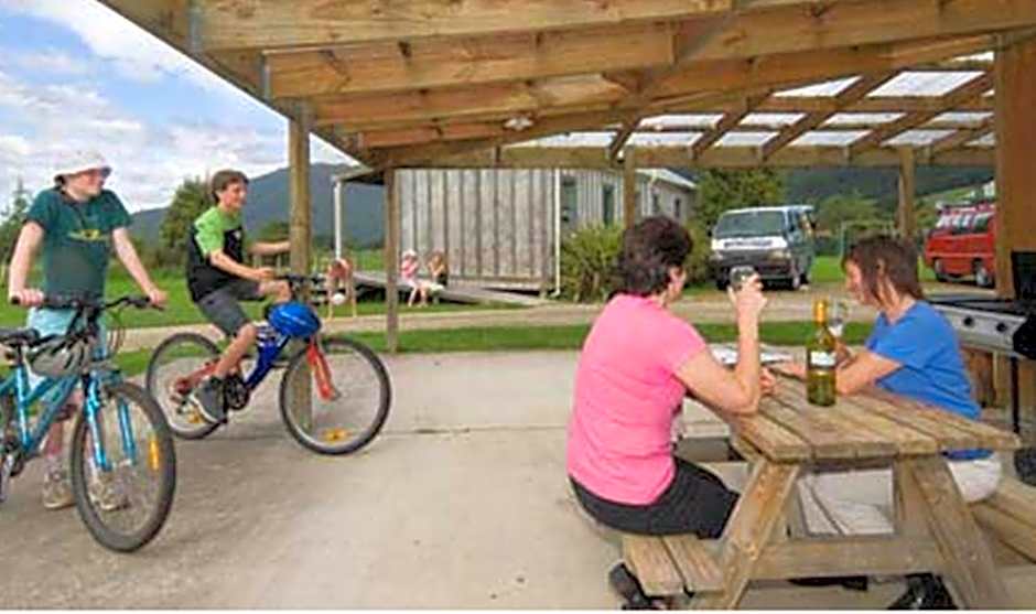 Smiths Farm Holiday Park