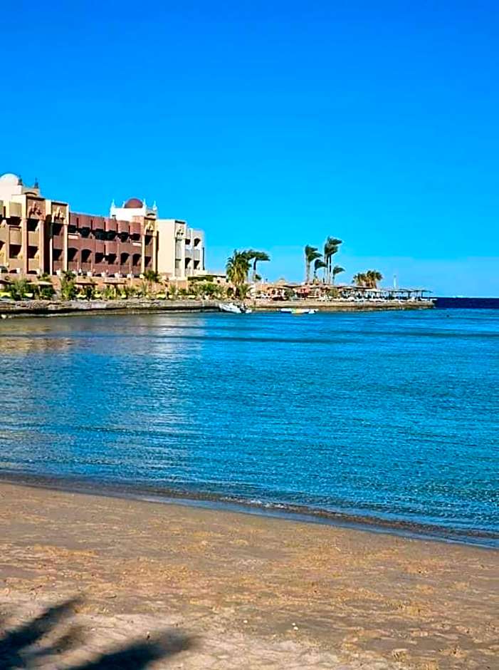 The Comfortable palace