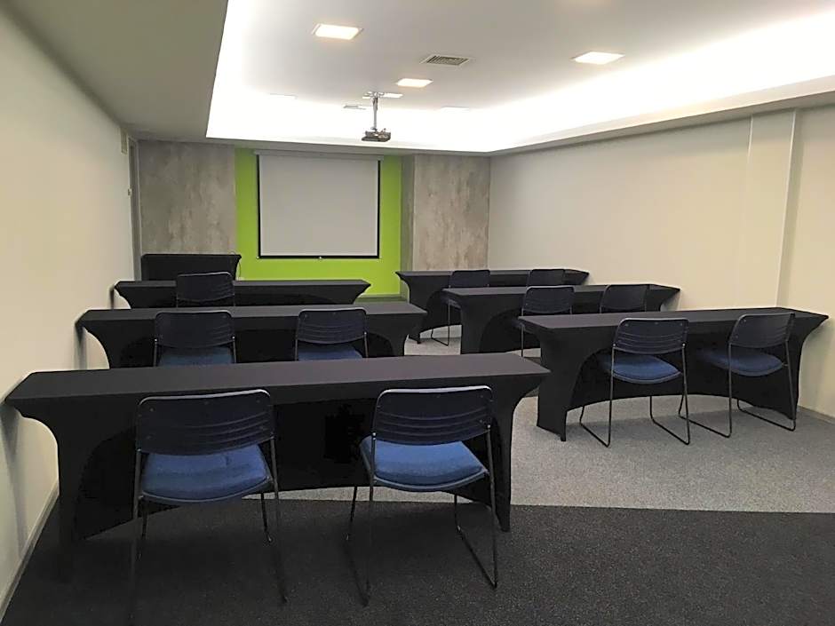 ibis Styles Curitiba Centro Civico