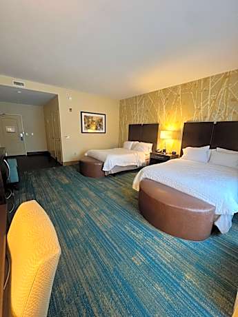 Queen Room with Two Queen Beds - Mobility and Hearing Access/Non-Smoking