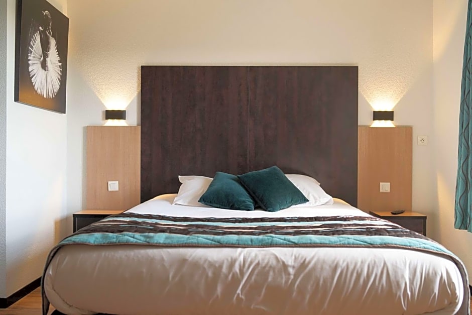 Brit Hotel Confort - La Tour Blanche