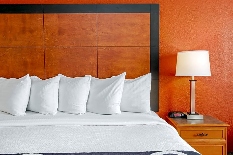 La Quinta Inn Ohare Ap – Elk Grove Village, IL