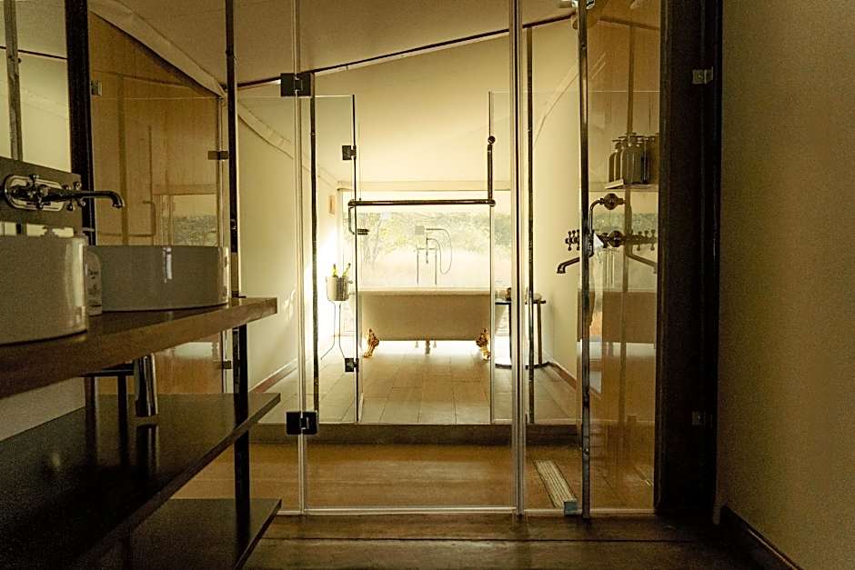 Tree of Life Ramvilas, Bandhavgarh