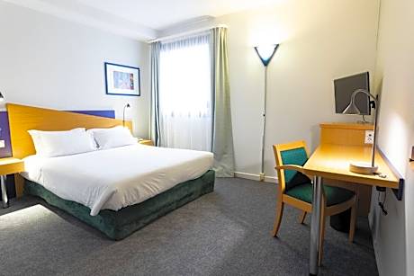 Standard Room with Free Breakfast