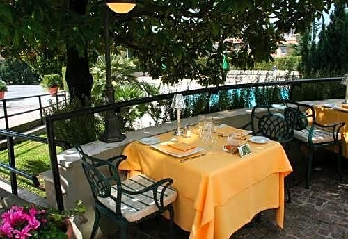 NH Roma Villa Carpegna