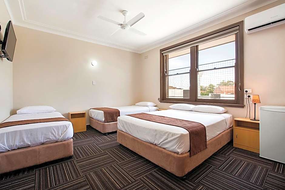 Toongabbie Hotel