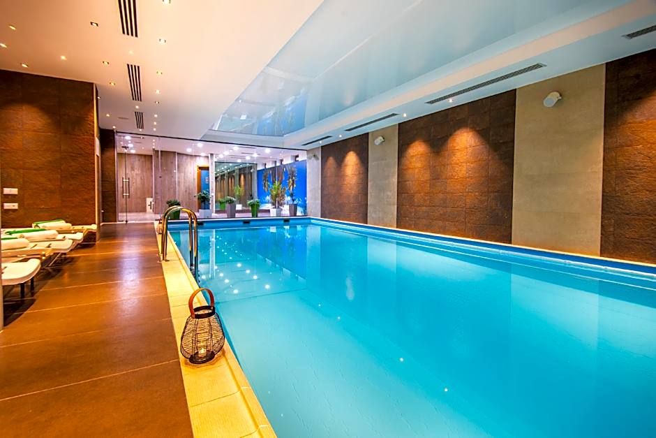 Orbi Palace Hotel Official