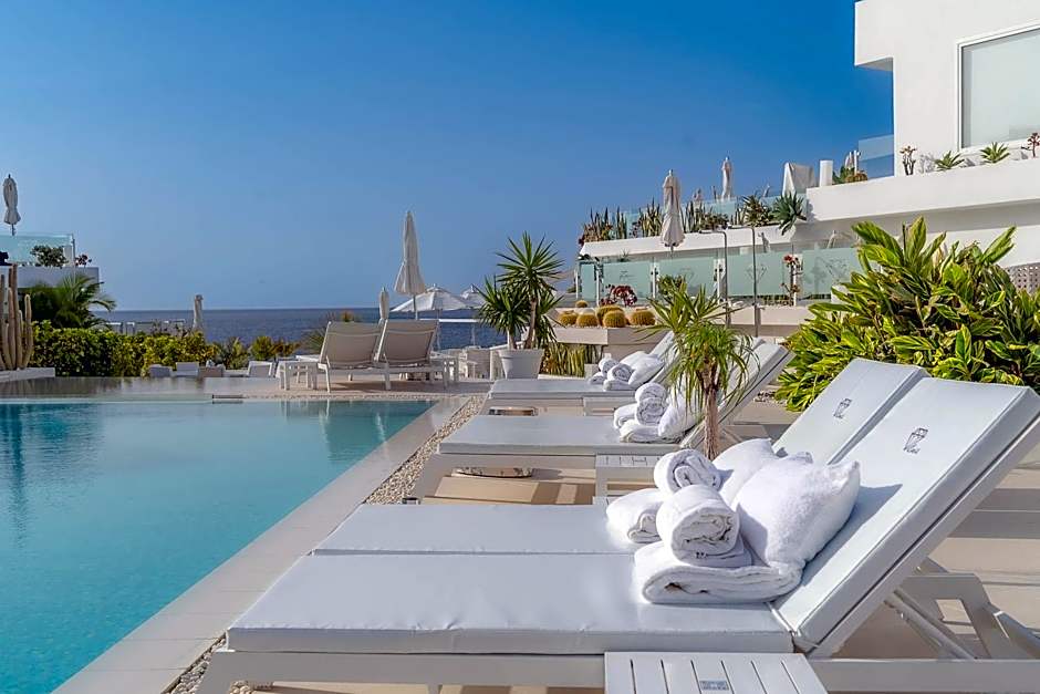 Lani's Suites de Luxe - Adults Only