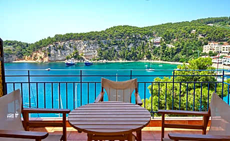 Kavos Hotel