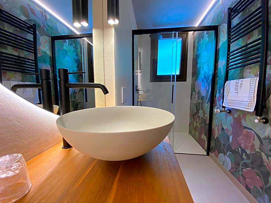 El Serrat De Tregura