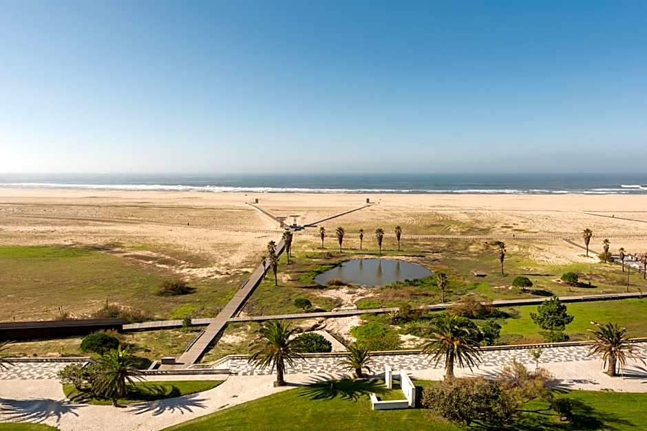 Eurostars Oasis Plaza