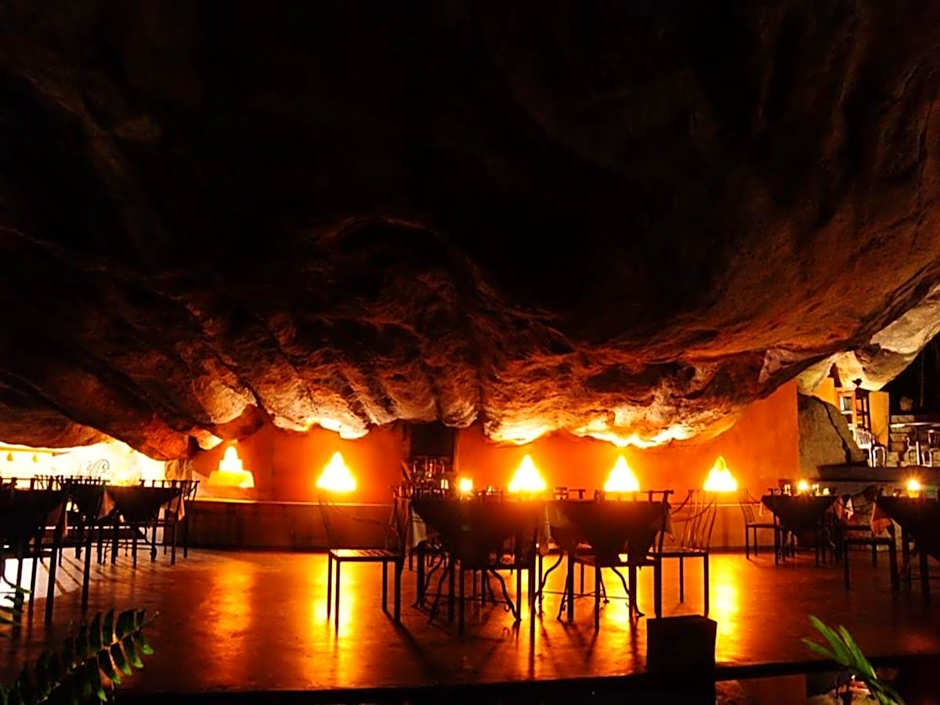 Boulder Garden Hotel