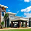 La Quinta Inn & Suites by Wyndham Jacksonville TX