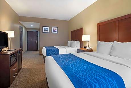 Queen Room with Two Queen Beds - Non-Smoking