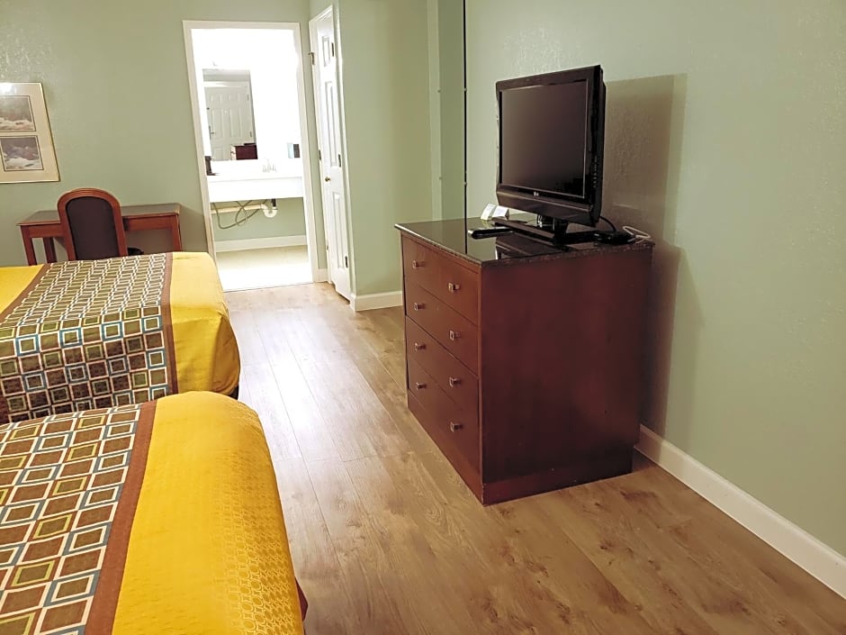 Days Inn by Wyndham Richmond/South