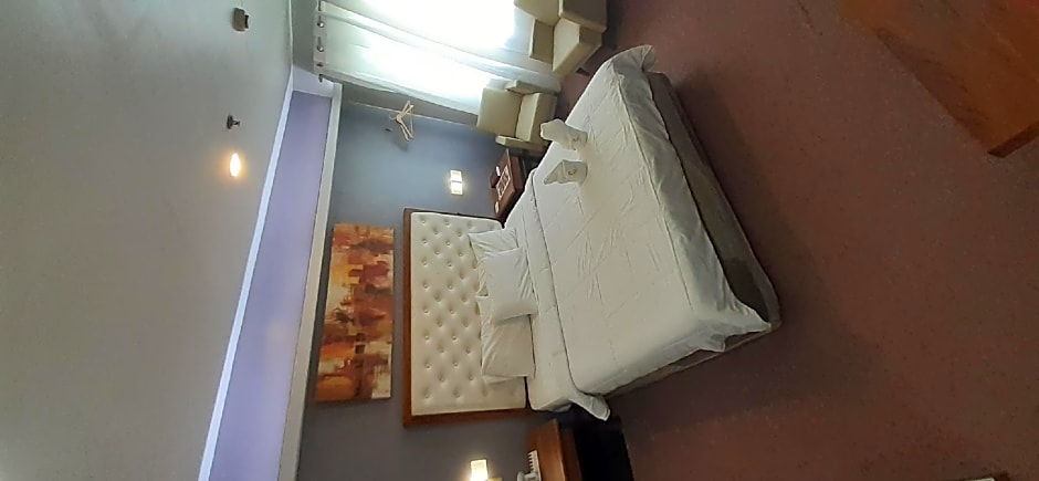 Hotel Camila 2