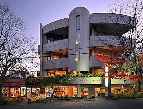 栂池高原　丘の上ホテル