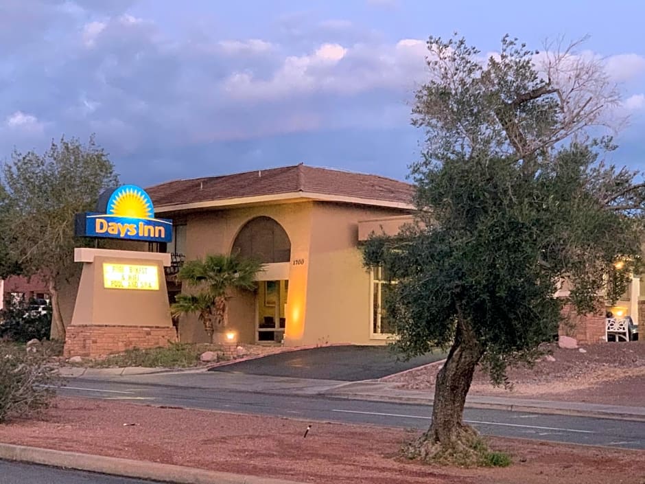 Days Inn by Wyndham Lake Havasu