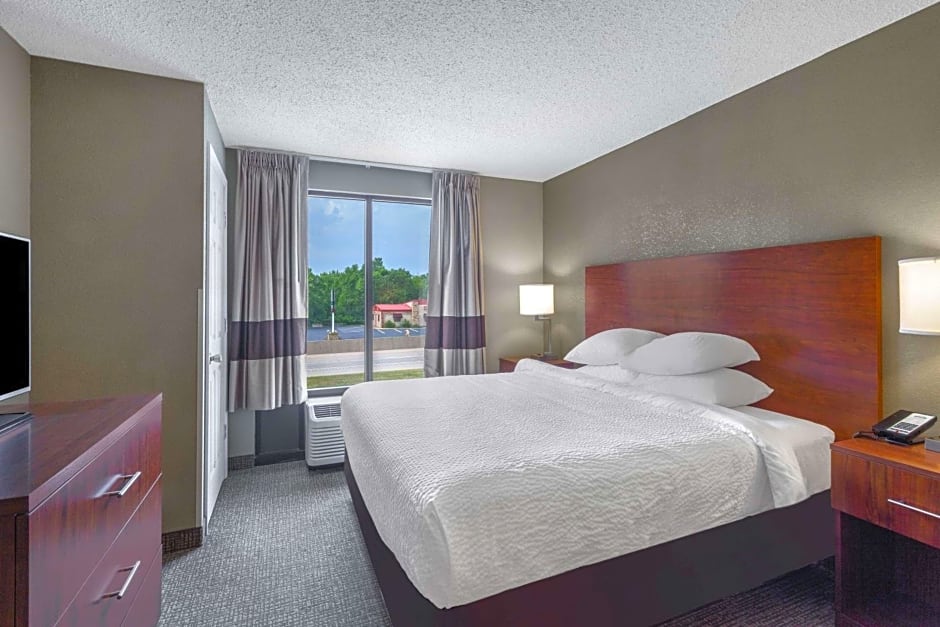 Days Inn by Wyndham Blairsville