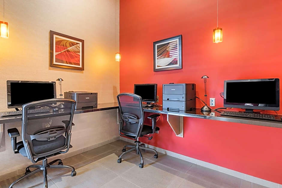 Best Western Plus Park Place Inn - Mini Suites