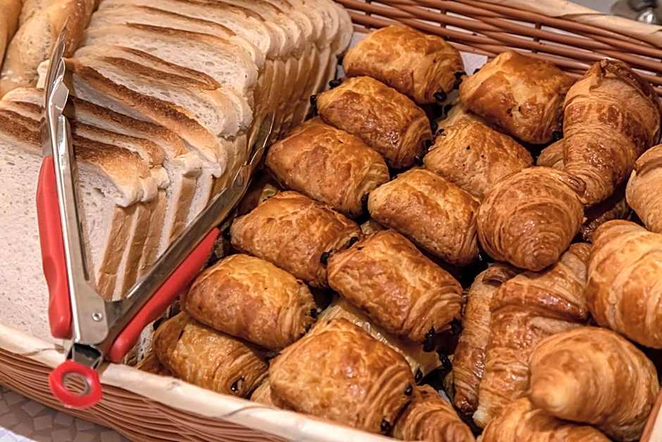 Dauphine Saint Germain