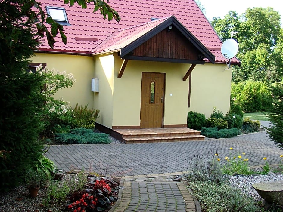 Domek pod Lasem na Mazurach