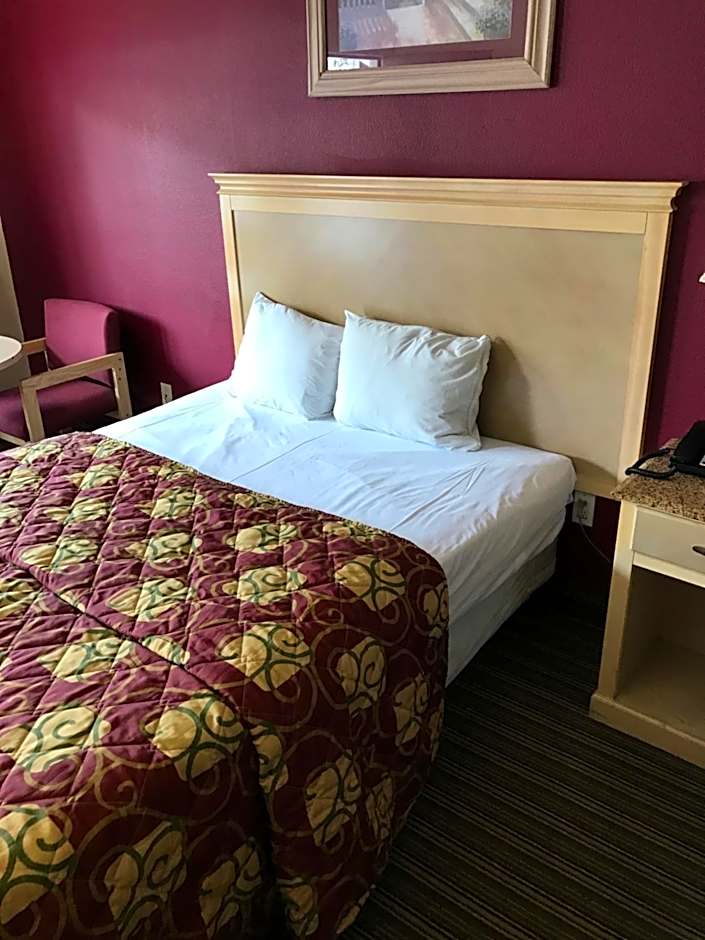 Crystal Inn and Suites