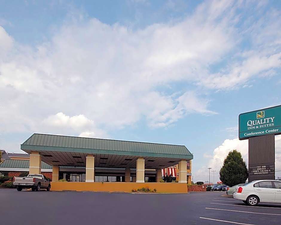 Wilkes-Barre Inn & Suites