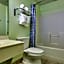 Palmetto Inn and Suites Hotel