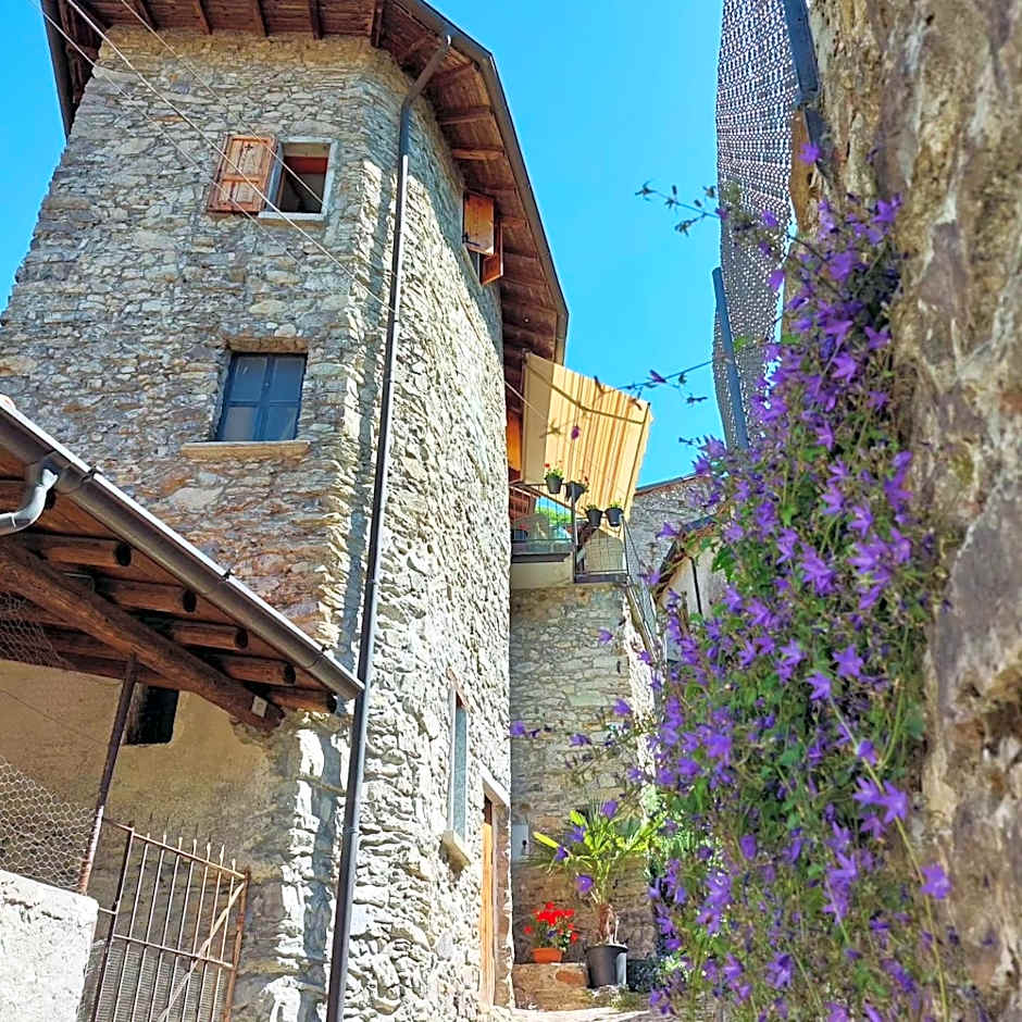 Photo 1 of 33 of Rustico Lago di Como b&b