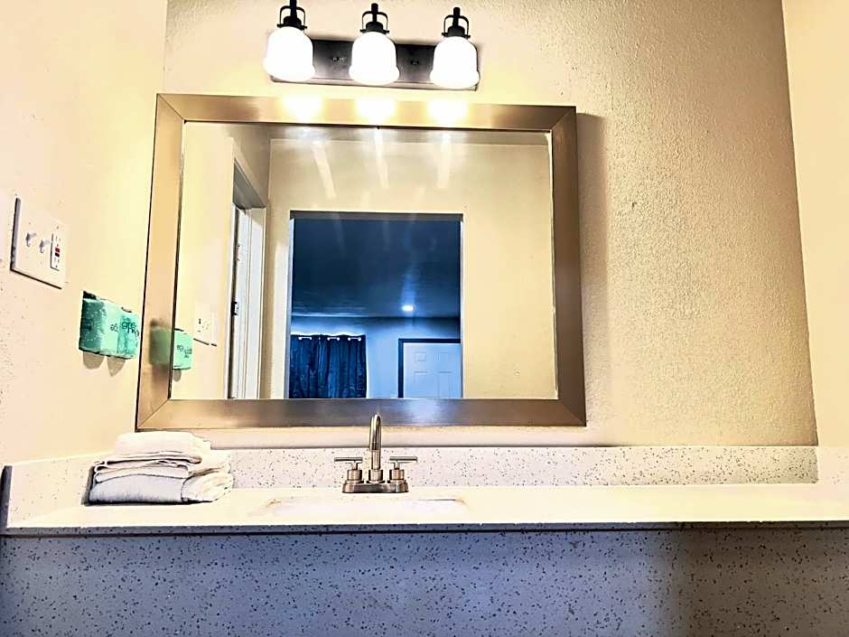 ECONOMY INN AND SUITES