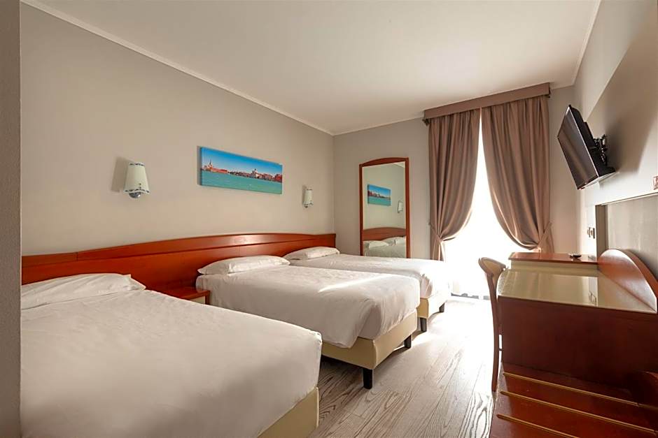 Noventa Hotel