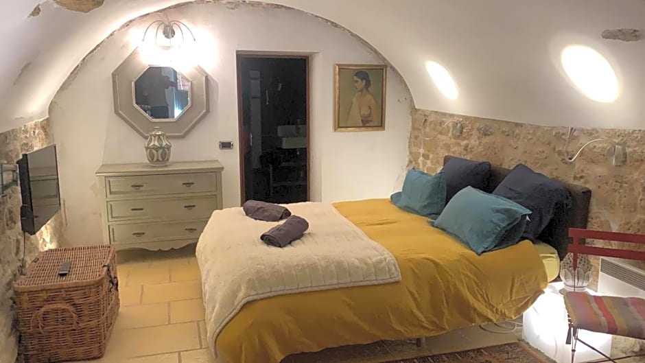 La villageoise, chambre troglodyte pitoresque au c¿ur du village