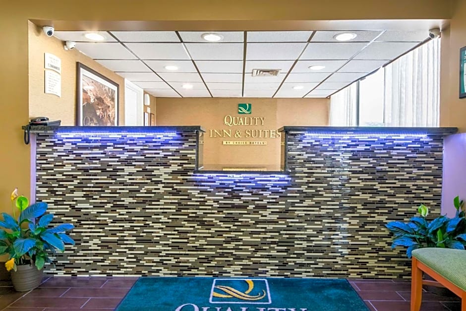 Quality Inn & Suites Horse Cave