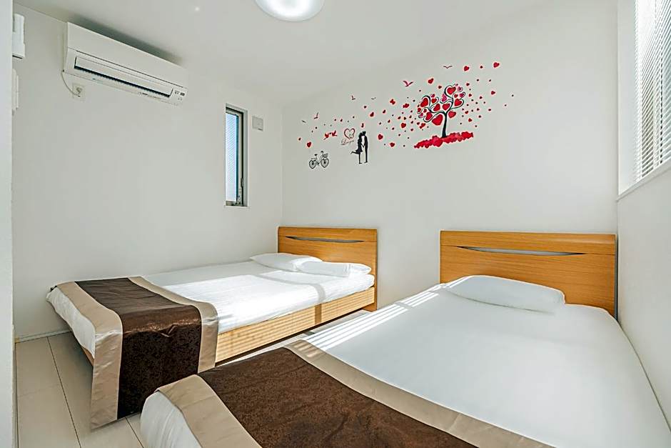 SkyTreeStayHotel2鐘ヶ淵駅から徒歩4分天井からskytreeが見えます